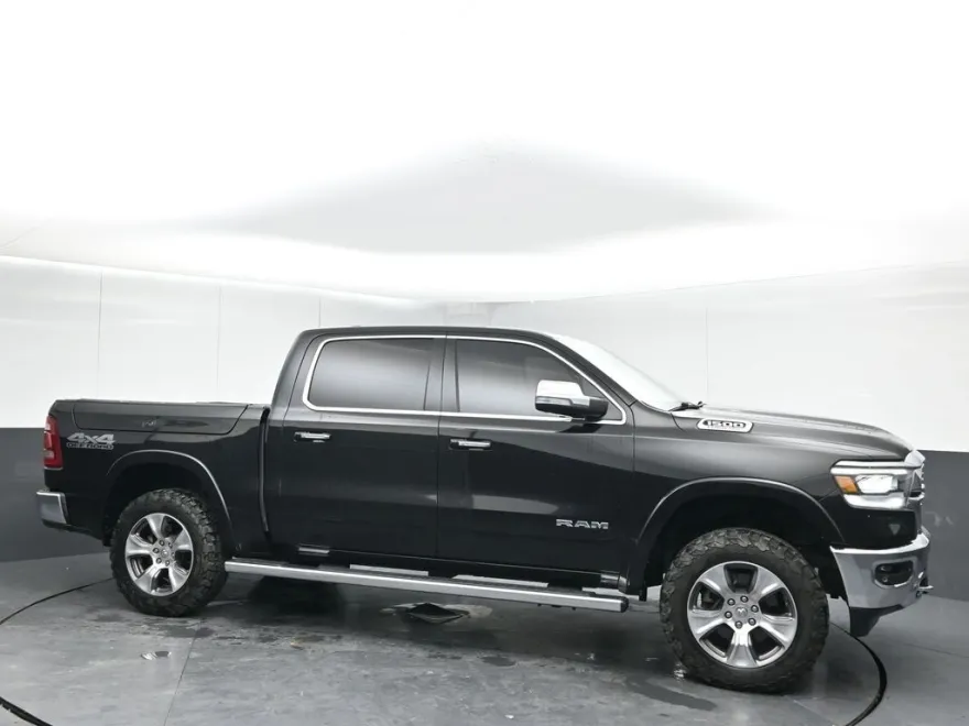 2020 Ram 1500 Laramie photo 1
