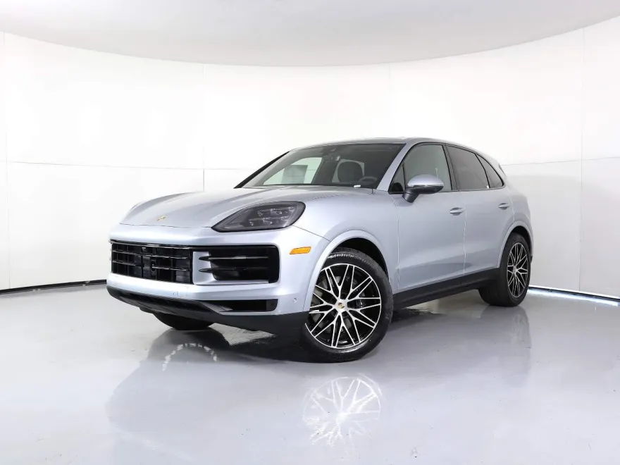 2025 Porsche Cayenne photo 1