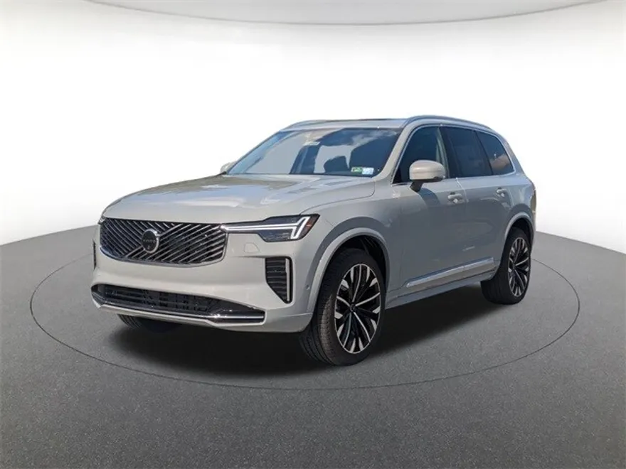 2026 Volvo XC90 Plus photo 1