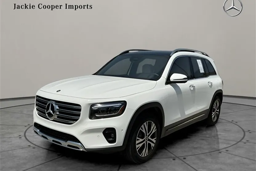 2024 Mercedes Benz GLB 250 photo 1