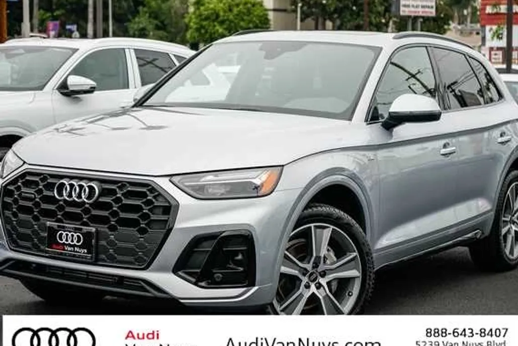 2025 Audi Q5 S line Premium photo 1