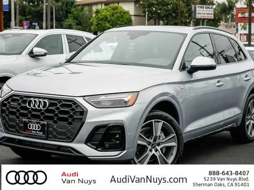 2025 Audi Q5 S line Premium photo 1
