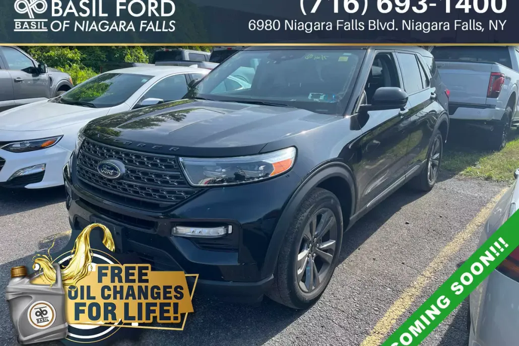 2022 Ford Explorer XLT photo 1