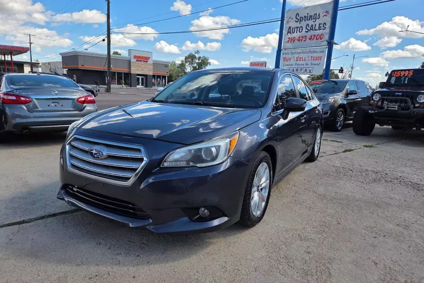 2017 Subaru Legacy 2.5i Premium photo 1