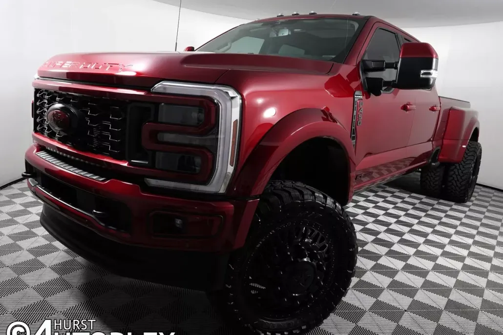 2025 Ford F-450 Platinum photo 1