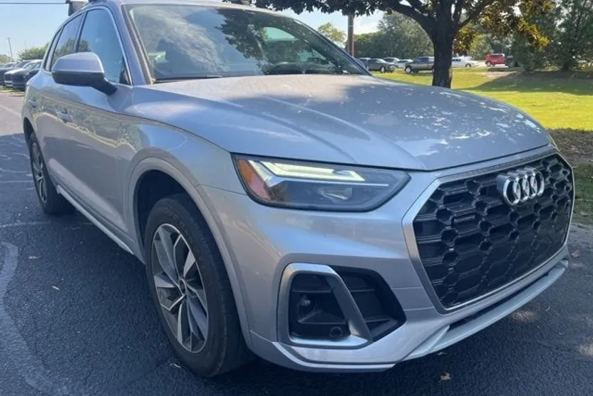 2024 Audi Q5 S line Premium Plus photo 1