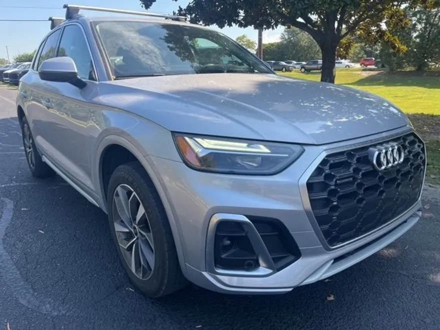 2024 Audi Q5 S line Premium Plus photo 1