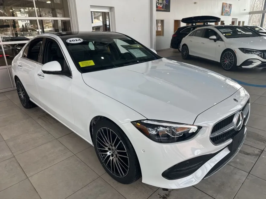2024 Mercedes Benz C 300 4MATIC photo 1
