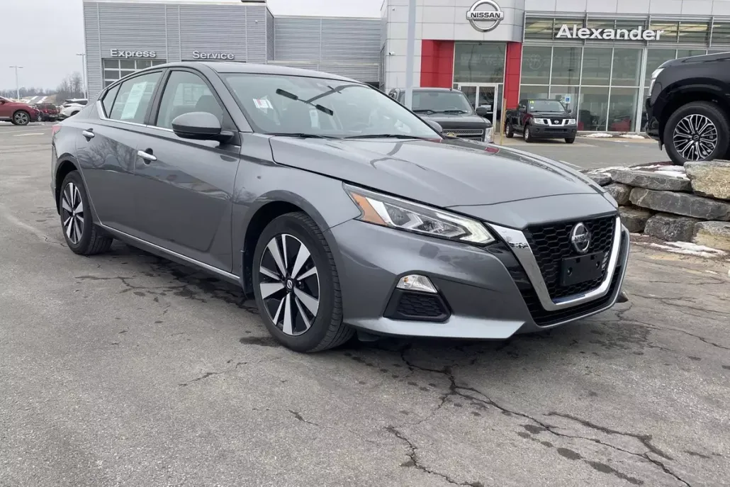 2022 Nissan Altima 2.5 SV photo 1