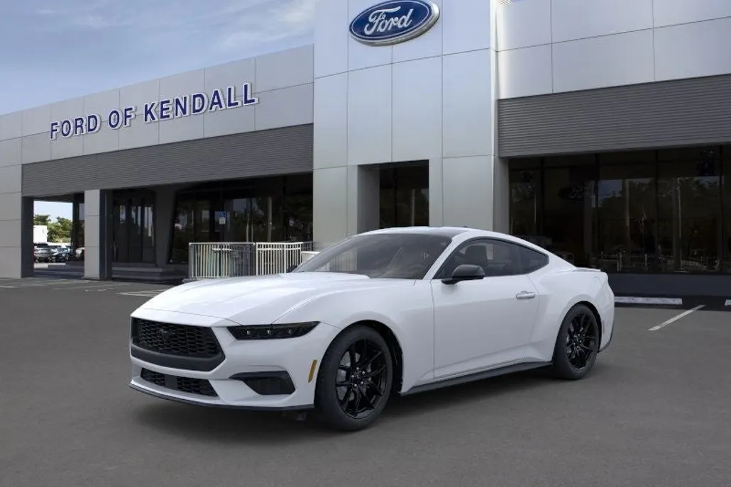 2025 Ford Mustang EcoBoost photo 1
