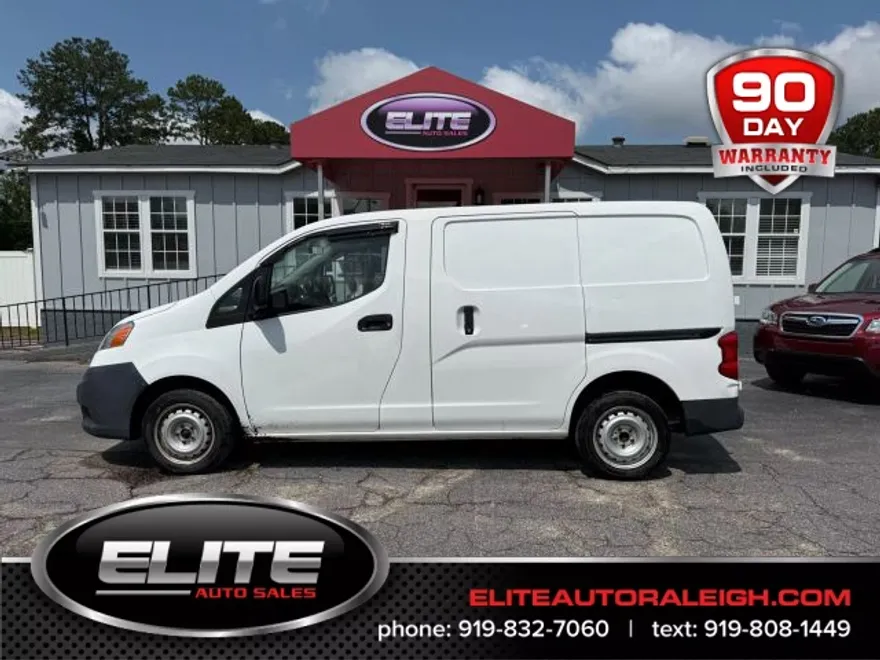2017 Nissan NV200 S photo 1