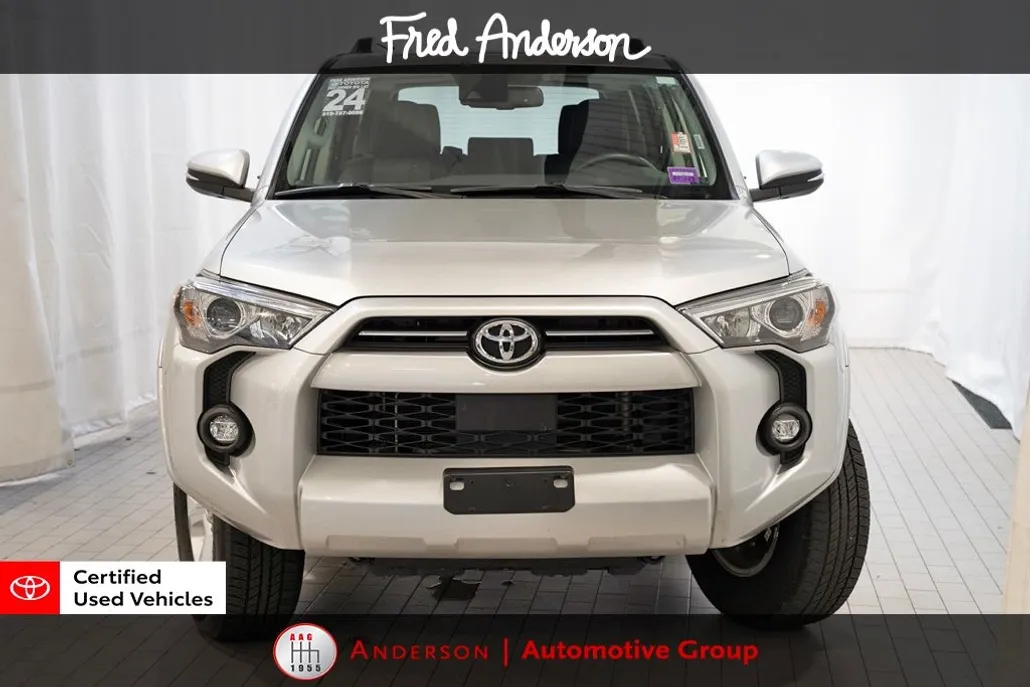 2024 Toyota 4Runner SR5 Premium photo 1