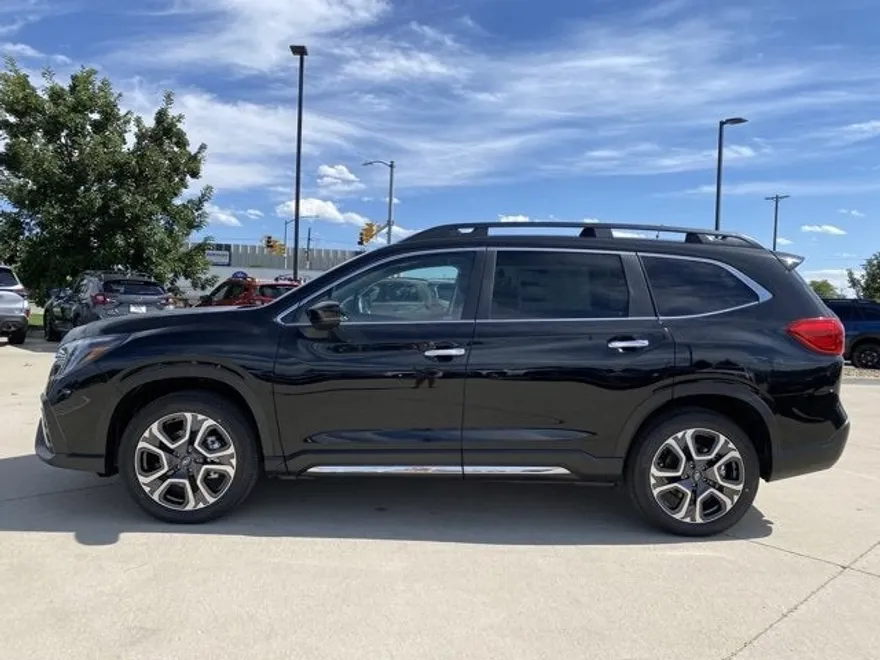 2025 Subaru Ascent Touring photo 1
