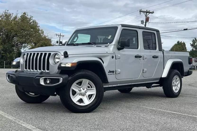 2022 Jeep Gladiator Sport photo 1