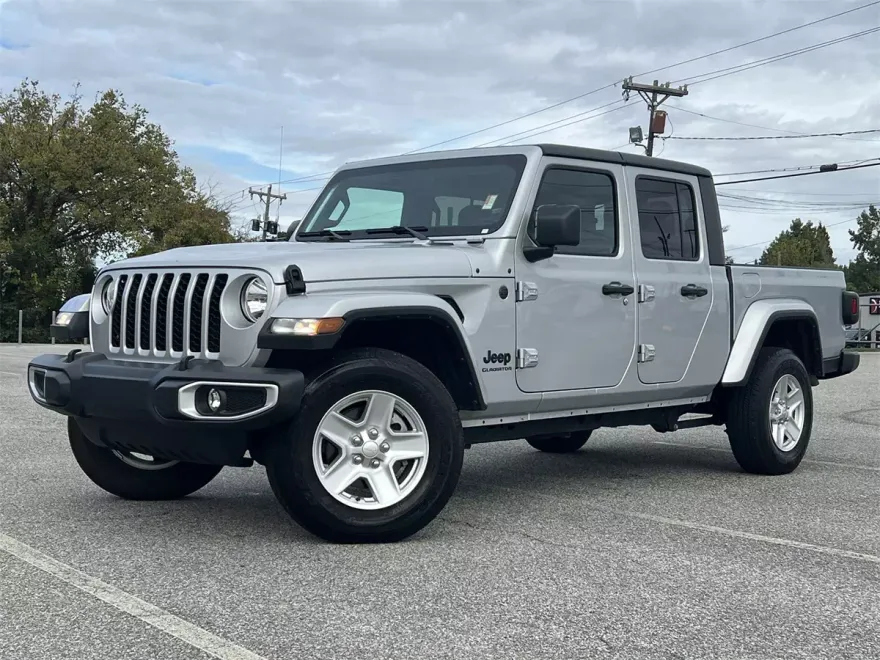2022 Jeep Gladiator Sport photo 1