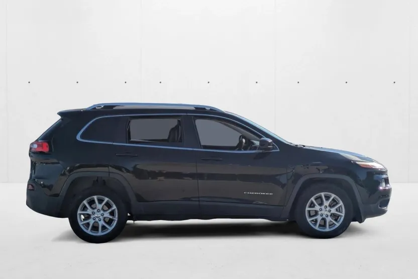 2018 Jeep Cherokee Latitude photo 1