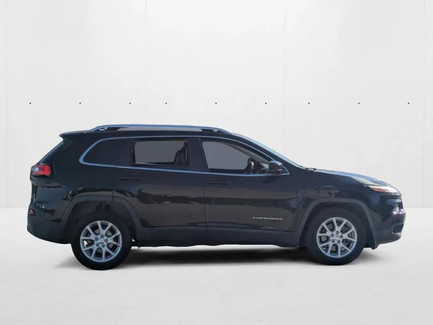 2018 Jeep Cherokee Latitude photo 1