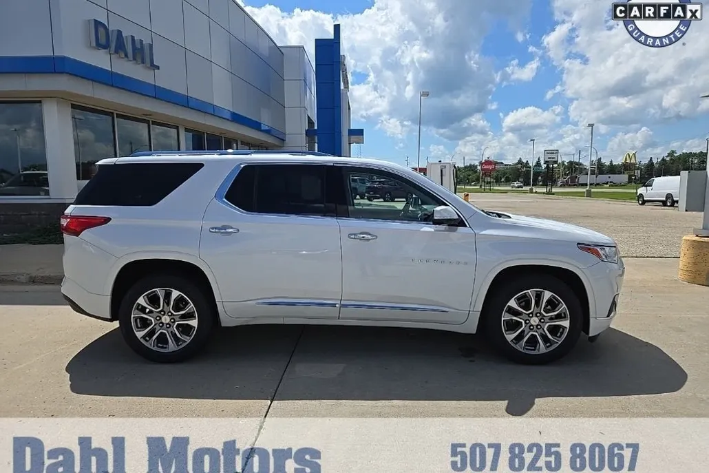 2020 Chevrolet Traverse Premier photo 1