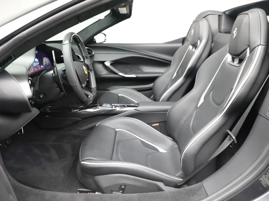 2024 Ferrari 296 GTS photo 18