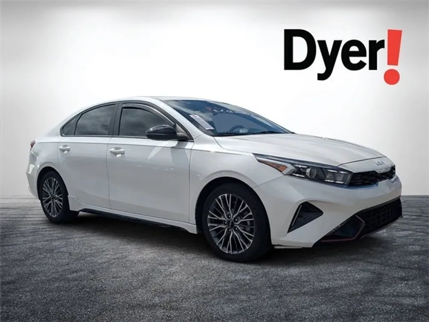 2023 Kia Forte GT-Line photo 1