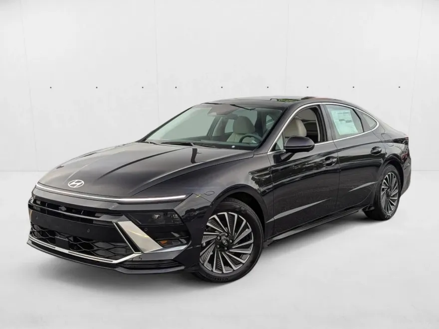 2024 Hyundai Sonata Hybrid Limited photo 1