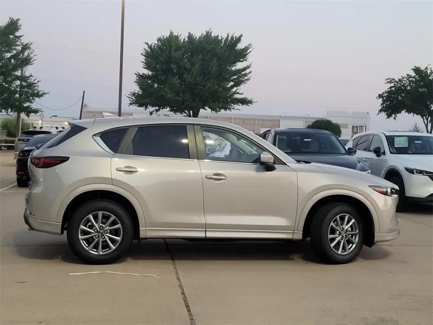 2025 Mazda CX-5 2.5 Select photo 1