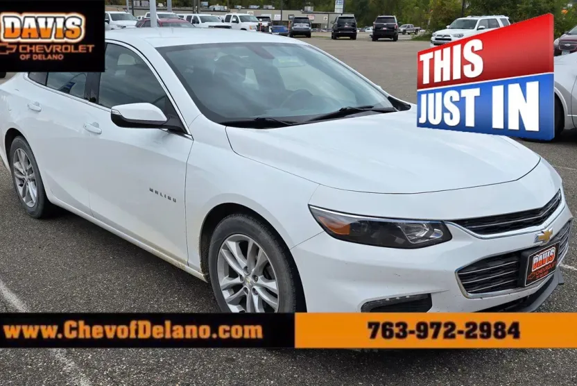 2016 Chevrolet Malibu 1LT photo 1