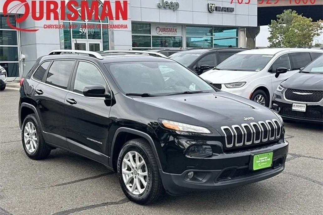 2017 Jeep Cherokee Latitude photo 1