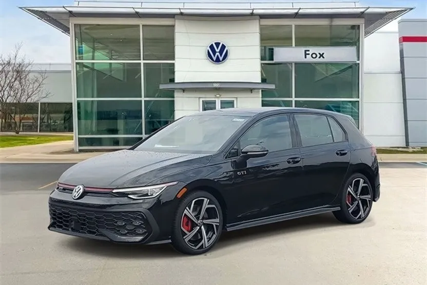 2025 Volkswagen Golf GTI SE photo 1