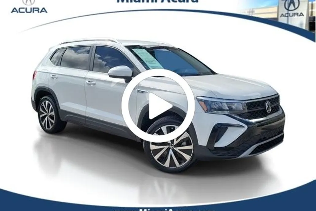 2022 Volkswagen Taos SE photo 1