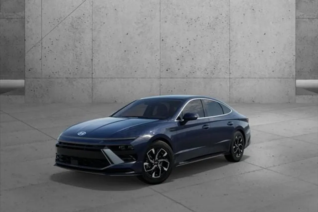 2025 Hyundai Sonata SEL photo 1