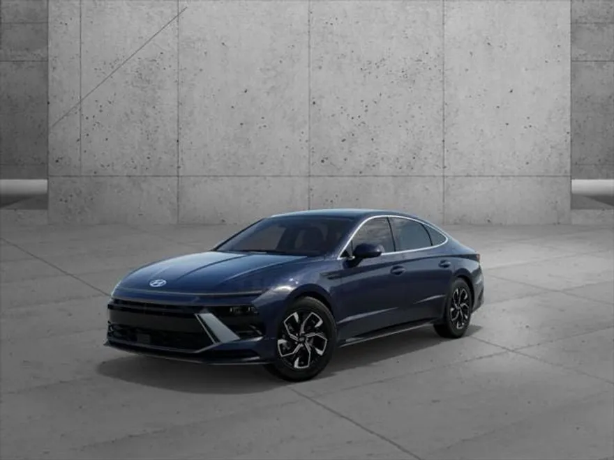 2025 Hyundai Sonata SEL photo 1