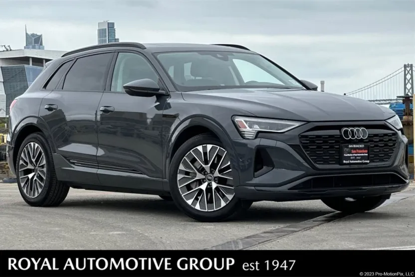 2024 Audi Q8 E-tron Prestige photo 1