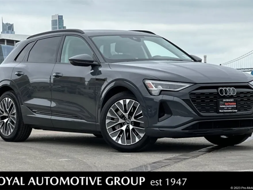 2024 Audi Q8 E-tron Prestige photo 1