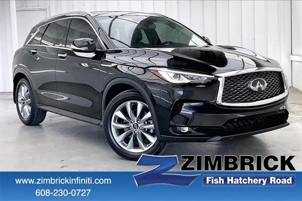 2022 Infiniti QX50 Essential photo 1