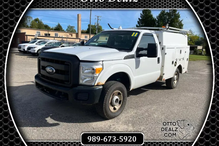 2011 Ford F-250 XL photo 1
