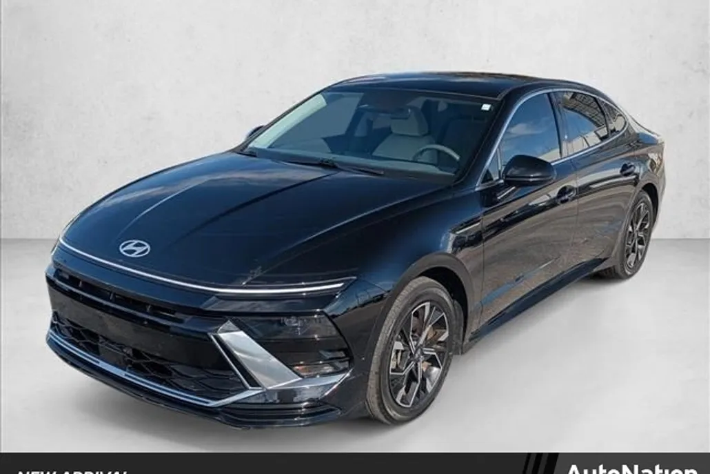 2024 Hyundai Sonata SEL photo 1