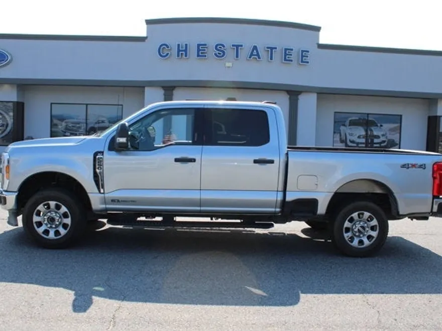 2024 Ford F-250 XLT photo 1