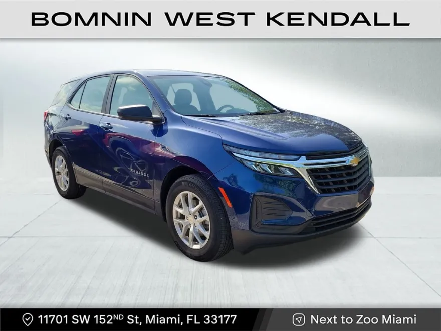 2023 Chevrolet Equinox LS photo 1