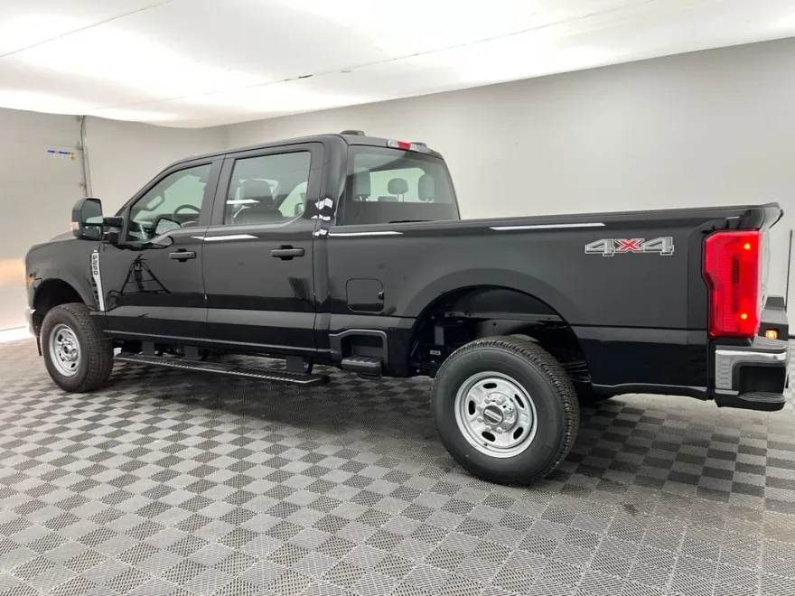 2026 Ford F-250 photo 1