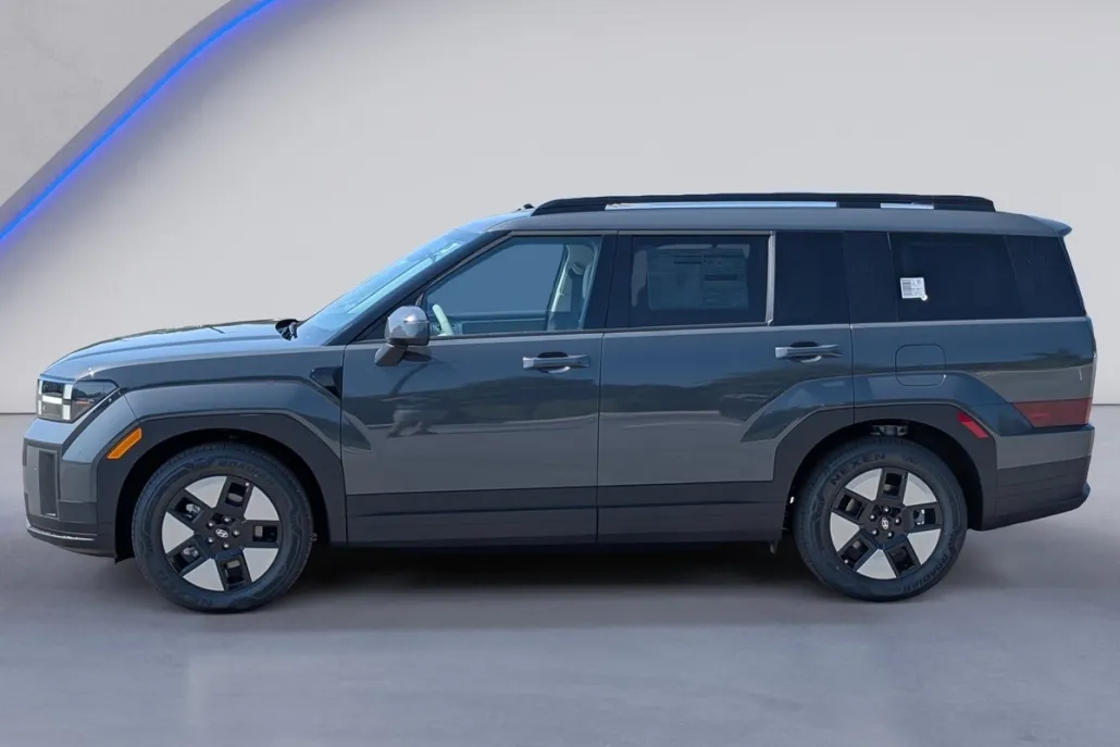 2026 Hyundai Santa Fe SEL photo 1