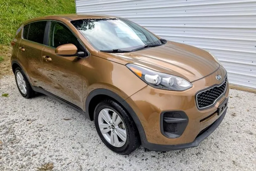 2017 Kia Sportage LX photo 1