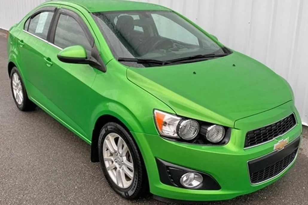 2015 Chevrolet Sonic LT photo 1