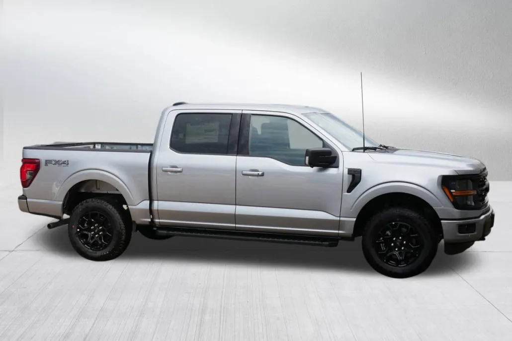 2024 Ford F-150 XLT photo 1