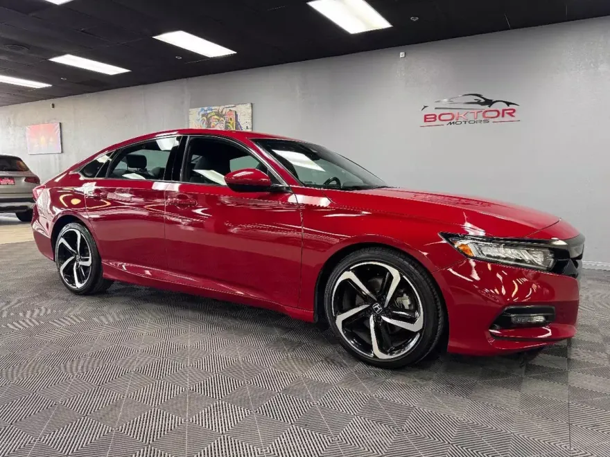 2018 Honda Accord Sport 1.5T photo 1