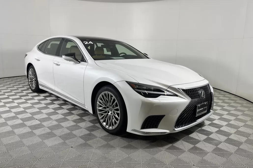 2024 Lexus LS 500 AWD photo 1