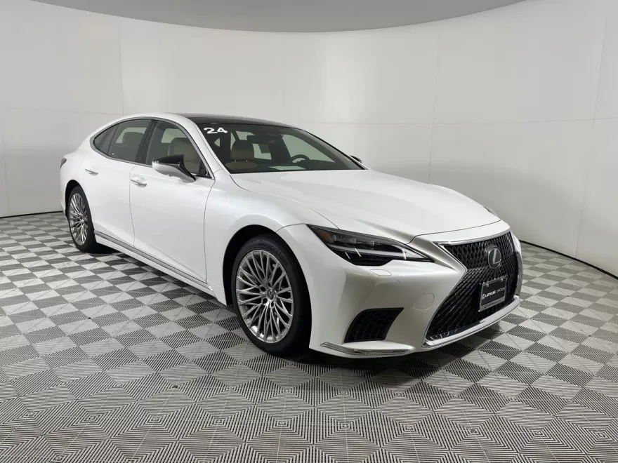 2024 Lexus LS 500 AWD photo 1