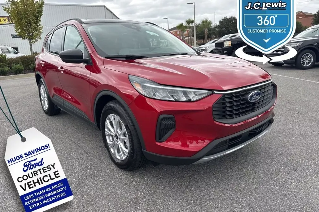 2025 Ford Escape Active photo 1