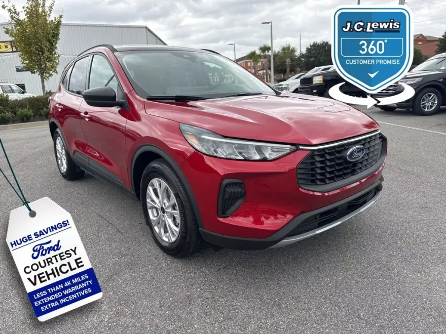 2025 Ford Escape Active photo 1