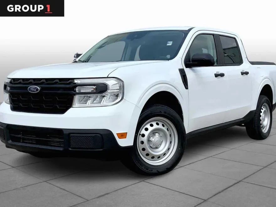 2022 Ford Maverick XL photo 1